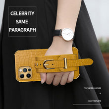 Load image into Gallery viewer, Wristband Crocodile Pattern, Model Show